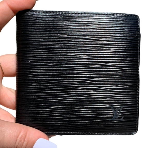 LOUIS VUITTON authentic black epi portofeuil Marco bifold men's wallet - Picture 2 of 10